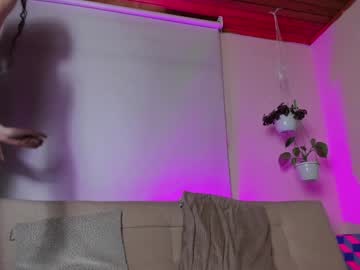 Roselinedior Chaturbate stream image from January 18, 2025