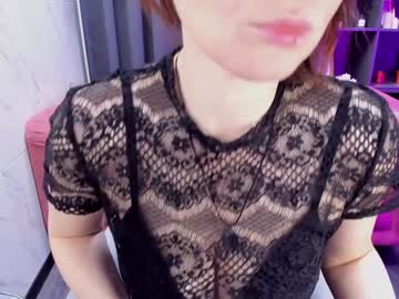 Zoeeast Chaturbate stream image from January 18, 2025