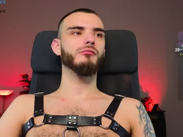 Xteddy_Bear Chaturbate stream image from January 18, 2025