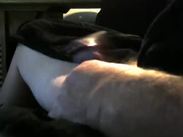 Bear4146 Chaturbate stream image from January 18, 2025