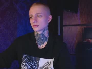 Eleanorcalderr Chaturbate stream image from January 18, 2025