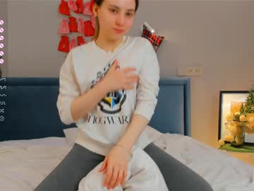 Maydacarls Chaturbate stream image from January 18, 2025