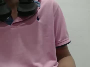 Doncanmcleaod Chaturbate stream image from January 18, 2025
