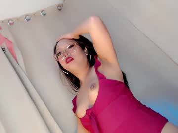 Emmielove1 Chaturbate stream image from January 18, 2025