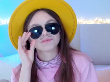Elisabethdavis Chaturbate stream image from January 18, 2025