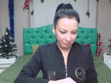 Elizabethsho Chaturbate stream image from January 18, 2025