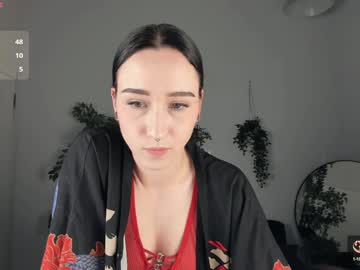 Snuggle_Lilac Chaturbate stream image from January 18, 2025