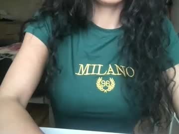 Cherryy_Blossom Chaturbate stream image from January 18, 2025