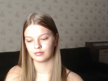 Emysway Chaturbate stream image from January 18, 2025