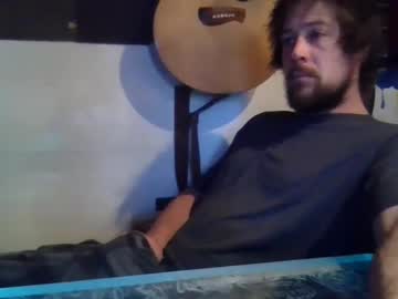 Mathydonaski Chaturbate stream image from January 18, 2025