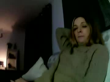 Cream3121 Chaturbate stream image from January 18, 2025