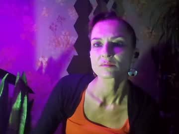 Kristinagold44 Chaturbate stream image from January 18, 2025