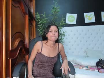 Little_Jheimy Chaturbate stream image from January 18, 2025