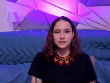 Annythomsonn Chaturbate stream image from January 18, 2025