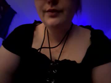 Blazedbarbie444 Chaturbate stream image from January 18, 2025