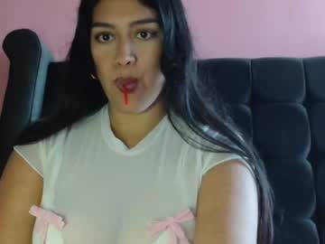 Karlarivera37 Chaturbate stream image from January 18, 2025