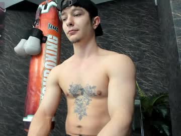 Leonardsmith01 Chaturbate stream image from January 18, 2025