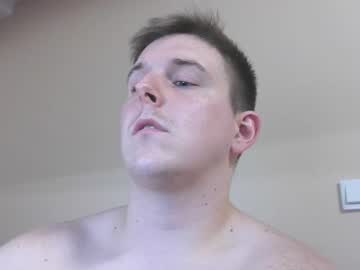 Yummypine Chaturbate stream image from January 18, 2025