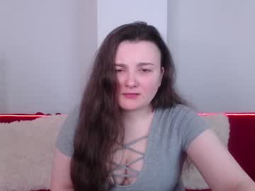 Little_Cuttty Chaturbate stream image from January 18, 2025
