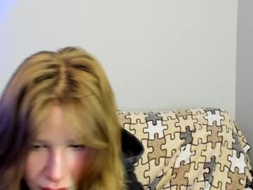 Evastevs Chaturbate stream image from January 18, 2025