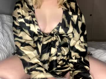 Iloved1ckz Chaturbate stream image from January 18, 2025