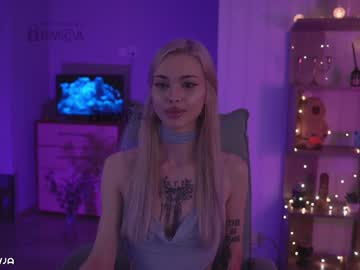 Manifreyja Chaturbate stream image from January 18, 2025