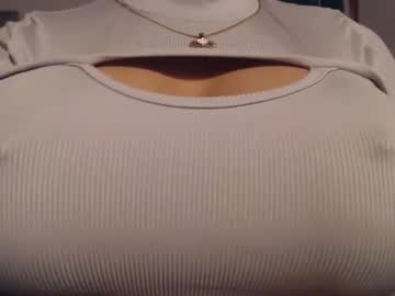 Bigtits_Nicka Chaturbate stream image from January 19, 2025
