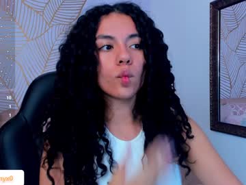 Kittynyx Chaturbate stream image from January 19, 2025