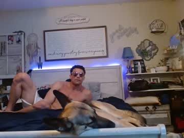 Seanbateman011235 Chaturbate stream image from January 19, 2025