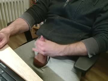 Slave_Bitch_Boy Chaturbate stream image from January 19, 2025
