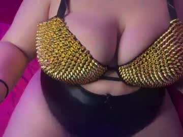 Curlykaii55 Chaturbate stream image from January 19, 2025