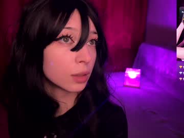 Darkfirenight Chaturbate stream image from January 19, 2025