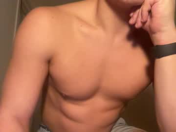 Kelvinwilde Chaturbate stream image from January 19, 2025