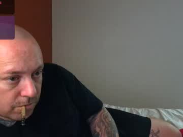 Moredickinaround Chaturbate stream image from January 19, 2025