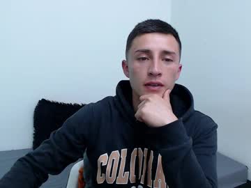 Anddyfetiish Chaturbate stream image from January 19, 2025