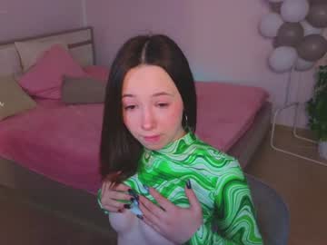 Haylefirehot Chaturbate stream image from January 19, 2025