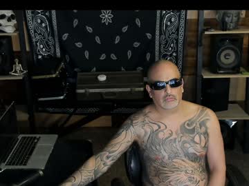Smokey915 Chaturbate stream image from January 19, 2025
