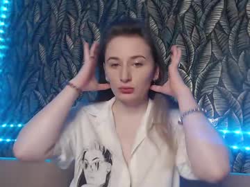 Alicemoorexo Chaturbate stream image from January 19, 2025