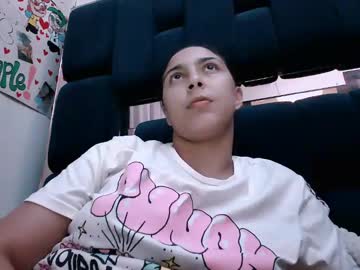 Laurent0502 Chaturbate stream image from January 19, 2025