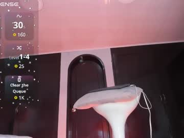 Emily_Roberts1 Chaturbate stream image from January 19, 2025