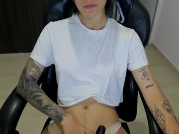 Jeins_22 Chaturbate stream image from January 19, 2025