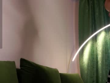 Bettybarnett Chaturbate stream image from January 19, 2025