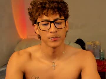 Ivano_Jones Chaturbate stream image from January 19, 2025