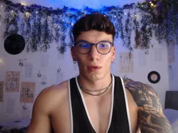 Thomas_Fuckboy Chaturbate stream image from January 19, 2025