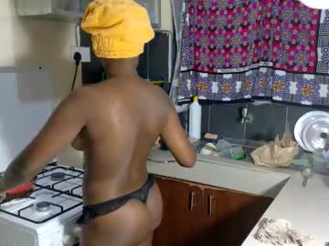 Africanquee2 Chaturbate stream image from January 19, 2025