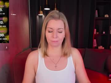 Annielight Chaturbate stream image from January 19, 2025