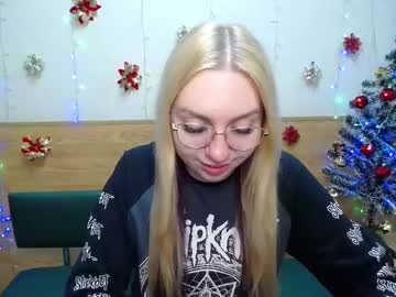 Beatriceflyy Chaturbate stream image from January 19, 2025