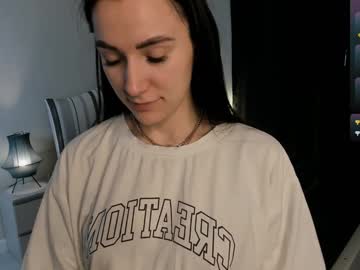 Naiamo Chaturbate stream image from January 19, 2025
