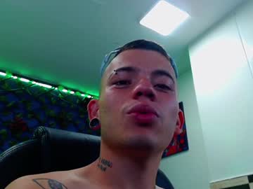 Rennesanti Chaturbate stream image from January 19, 2025