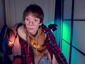 Tommiehi Chaturbate stream image from January 19, 2025